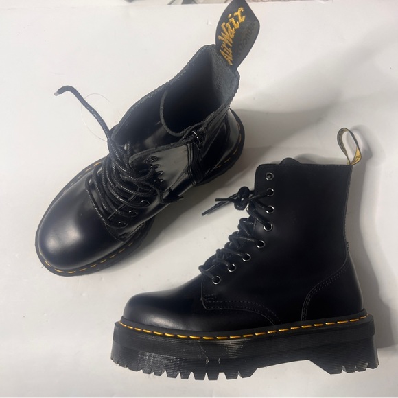 New Dr Martens jadon boots 7 black smooth leather platform - Picture 2 of 8